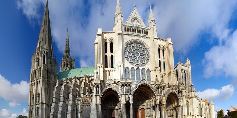 Chartres-Cathedral-France-Wallpaper